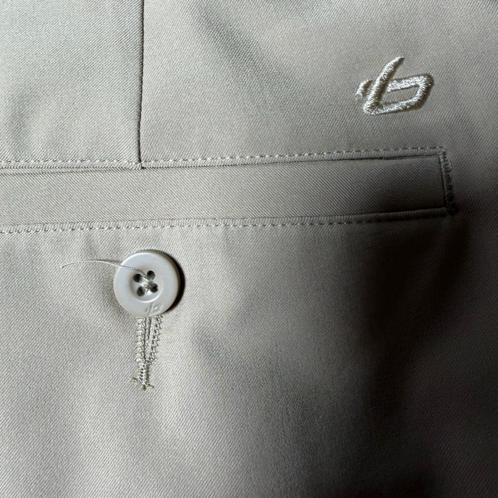 Tan Bollé golf tech performance khaki shorts with Pockets - Picture 3 of 6
